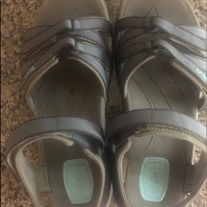 Women’s Teva Sandals (Size 10)